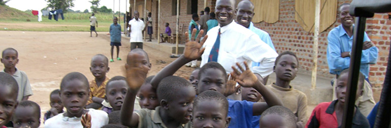 volunteer in teaching english project in uganda